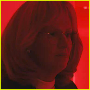 Sarah Paulson Looks Unrecognizable as Linda Tripp in New 'American Crime Story: Impeachment' Teaser - Watch Now!