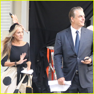 Sarah Jessica Parker & Chris Noth Reunite on the Set of 'And Just Like That'