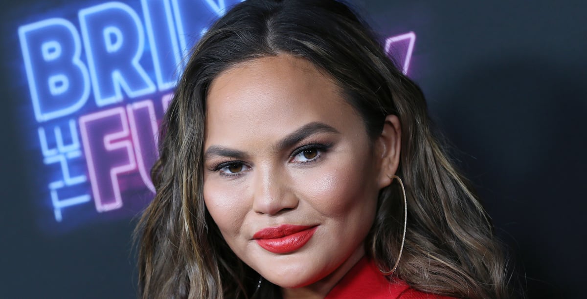 Chrissy Teigen Responds to Theory That She Deletes Negative Instagram(01)