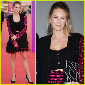 Dylan Penn is Honored with Nouvel Hollywood Prize at Deauville Film Festival