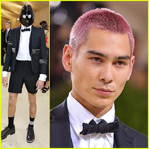 Gossip Girl's Evan Mock Showed Up at Met Gala 2021 in a Full Leather Face Mask