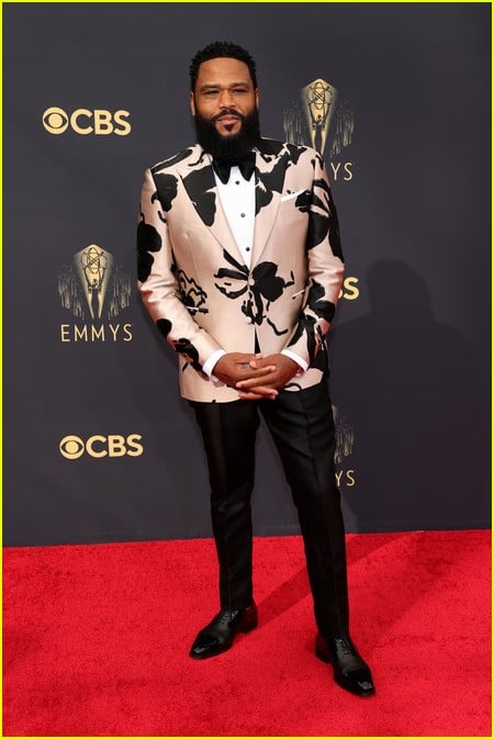 Anthony Anderson at the Emmy Awards 2021