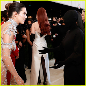 Kim Kardashian Reveals What Kendall Jenner Was Saying in These Viral Met Gala 2021 Photos