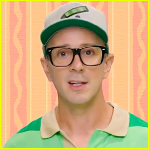 Original 'Blue's Clues' Host Steve Burns Goes Viral with Heartfelt Message to His Grown-Up Fans - Watch