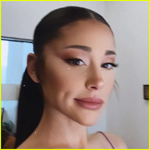 Ariana Grande Shares Selfies & Fun Snaps With Her BFF Doug Middlebrook