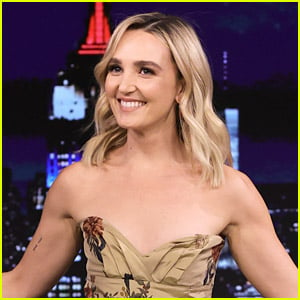 Chloe Fineman Shows Off New Celebrity Impressions on 'The Tonight Show'