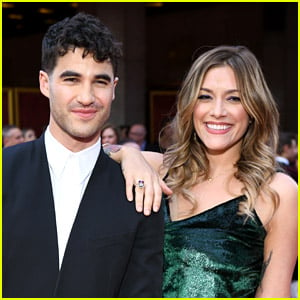 Darren Criss & Wife Mia Reveal She's Pregnant with Cute 'Beat' Announcement