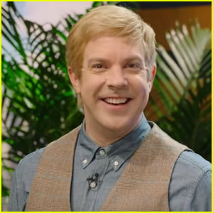 Jason Sudeikis Spoofs Ellen DeGeneres with 'Mellen' Show for Men on 'Saturday Night Live' - Watch!