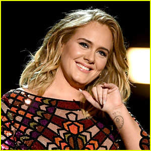 Adele's Team Speaks Out Amid Reports That Amazon is Sold Out of '30' CDs