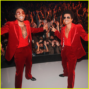 Bruno Mars & Anderson .Paak Open AMAs 2021 with a Silk Sonic Performance (Video)