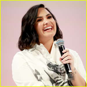 Demi Lovato Announces Sex Toy, the 'Demi Wand'