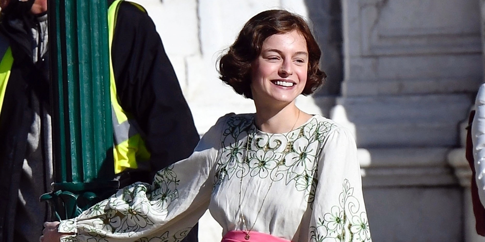 Emma Corrin Films Scenes for Netflix’s ‘Lady Chatterley’s Lover’ in