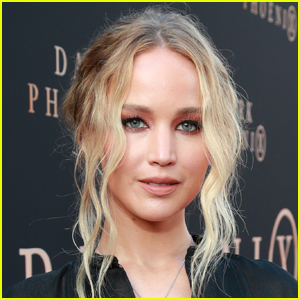 Jennifer Lawrence Details Terrifying Emergency Plane Landing in 2017: 'We Were All Just Going to Die'