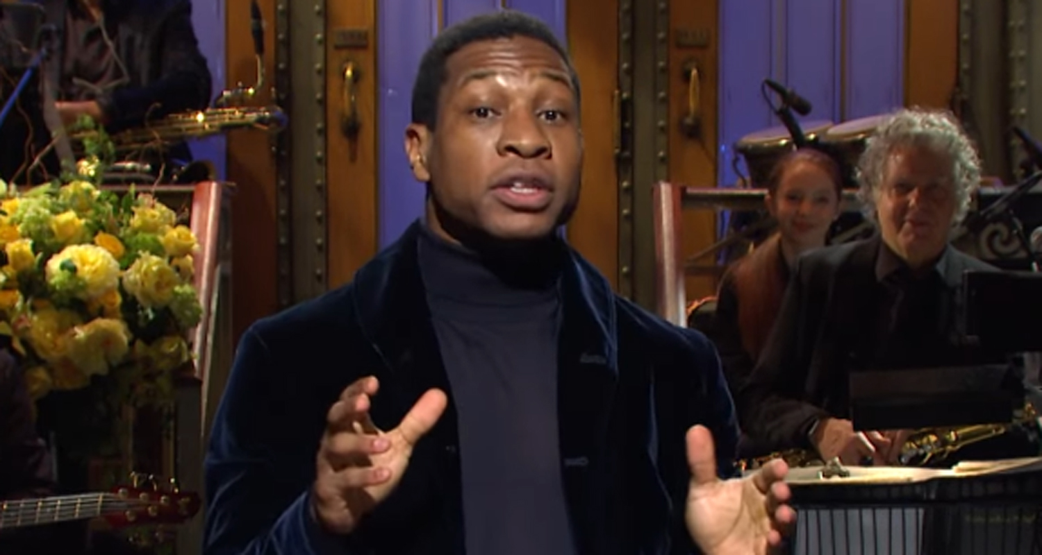 Jonathan Majors Jokes About Idris Elba’s Good Looks in ‘Saturday Night