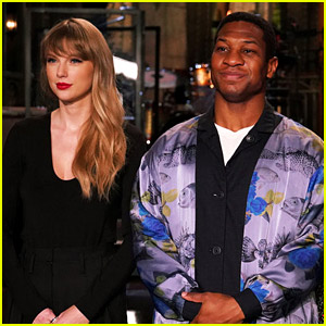 Taylor Swift Reveals What She's Singing on 'SNL,' Plus Watch Her Promo with Jonathan Majors!