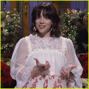 Billie Eilish Hilariously Explains Why She Wears Baggy Clothes in 'Saturday Night Live' - Watch!