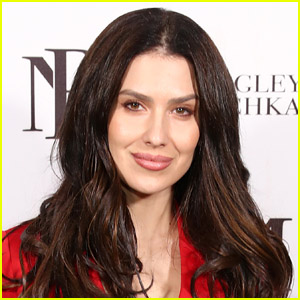 Hilaria Baldwin Slams Paparazzi for 'Lying' About Her Family - See the Video