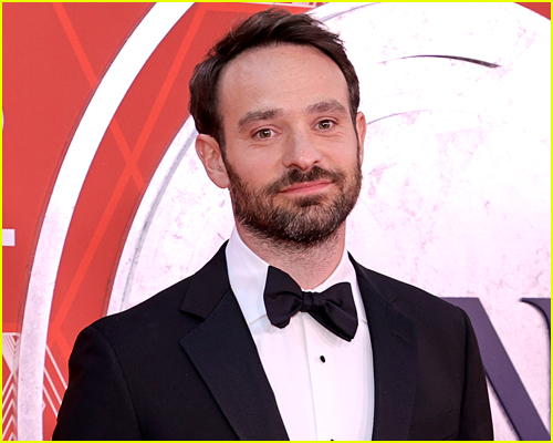 Charlie Cox on red carpet