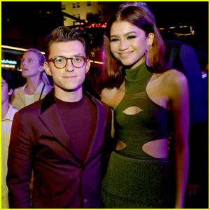 Tom Holland Reacts to the Idea of Hosting Oscars 2022 With Zendaya