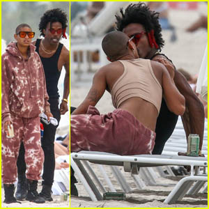 Willow Smith & Musician De'Wayne Flaunt PDA During a Beach Day in Miami