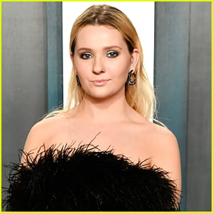 Abigail Breslin Puts Troll on Blast For Calling Her a Loser For Wearing a Mask