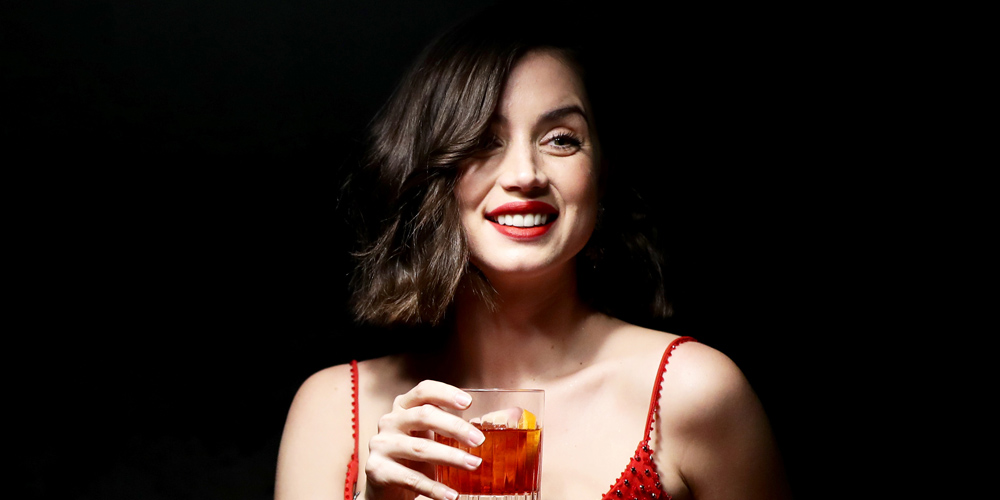Ana de Armas Fans Are Suing Universal Over Her Cut Scenes From 'Yesterday' | Ana de Armas - Vimarsana News