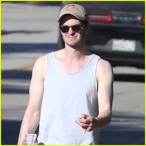 Andrew Garfield Kicks Off His Weekend by Playing Tennis in Malibu (Photos)