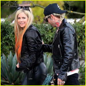 Avril Lavigne & Boyfriend Mod Sun Sport Coordinating Outfits for Lunch Date
