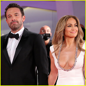 Source Reveals How Ben Affleck Split His Time with Family for Christmas, Including Time with Jennifer Lopez