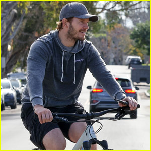 Chris Pratt Goes for Morning Bike Ride Around Los Angeles