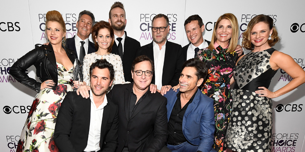'Full House' Cast Remembers Bob Saget in Joint Tribute Statement | Andrea Barber, Ashley Olsen, Bob Saget, Candace Cameron Bure, Dave Coulier, Full House, Jeff Franklin, Jodie Sweetin, John Stamos, Lori Loughlin, Mary-Kate Olsen, Scott Weinger - Vimarsana News