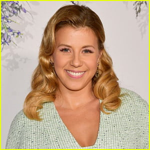 'Full House' Star Jodie Sweetin Announces She's Engaged!