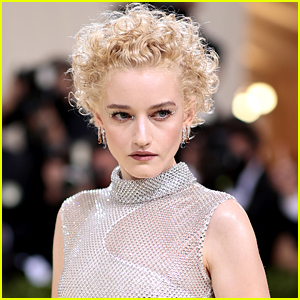 Julia Garner Books Lead Role in 'Apartment 7A' Thriller Project