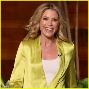 Julie Bowen Reveals The Star She Would Come Out of Dating Retirement For - Watch!