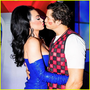 Katy Perry & Orlando Bloom Share a Kiss at Her Playland Party in Las Vegas!