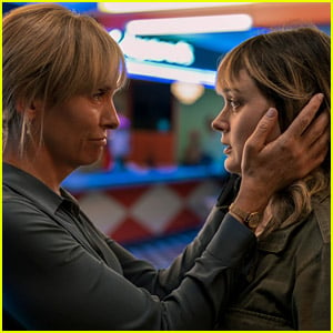 Toni Collette's New Netflix Drama 'Pieces of Her' Gets First Look Photos & Release Date!