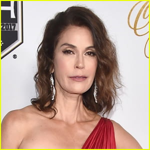 Teri Hatcher Reveals She Suffered a Miscarriage While Trying for Second Baby via Sperm Donor
