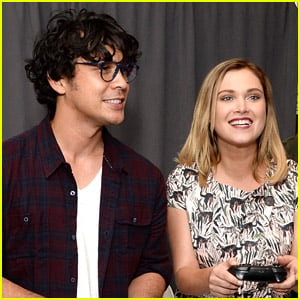 The 100's Bob Morley & Eliza Taylor Are Expecting Their First Child Together!