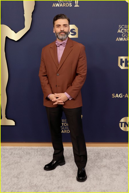 Oscar Isaac at SAG Awards 2022