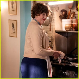 HBO Max Releases First Look Photos, Premiere Date for Julia Child Series 'Julia'