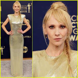 Juno Temple is the Solo Representative of 'Ted Lasso' at SAG Awards 2022