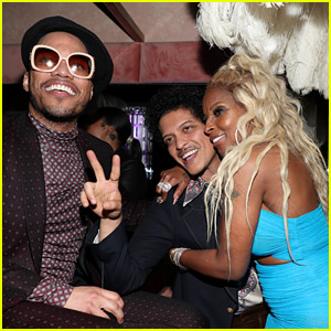 Mary J. Blige Hosts Star-Studded Party to Celebrate New Album Release!