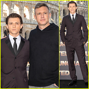 Tom Holland Suits Up for 'Uncharted' Photo Call in Rome!