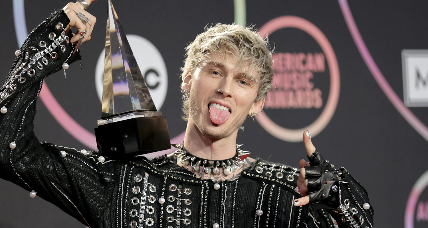 Machine Gun Kelly's New Album 'Mainstream Sellout' is Out Now – Listen Here! | First Listen, Machine Gun Kelly, Music - Vimarsana News