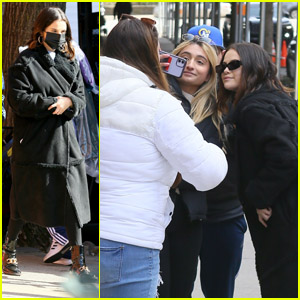 Selena Gomez Greets Fans as She Arrives on Set for 'Only Murders' Season 2