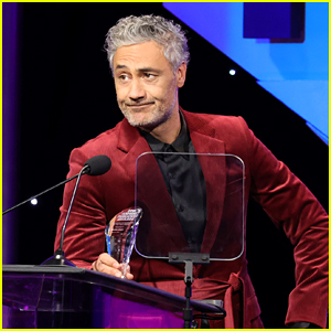 Taika Waititi Jokes About 'Immature Idiots' in Hollywood While Honoring the  Work of Publicists Taika Waititi Jokes About 'Immature Idiots' in Hollywood  While Honoring the Work of Publicists | Taika Waititi |