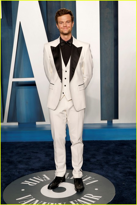 Jack Quaid at the Vanity Fair Oscar Party 2022