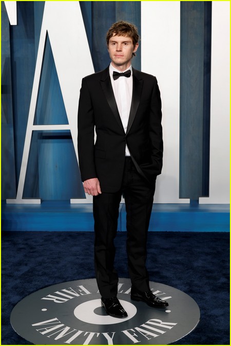 Evan Peters at the Vanity Fair Oscar Party 2022