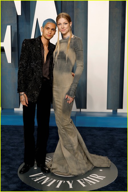 Dominic Fike, Hunter Schafer at the Vanity Fair Oscar Party 2022