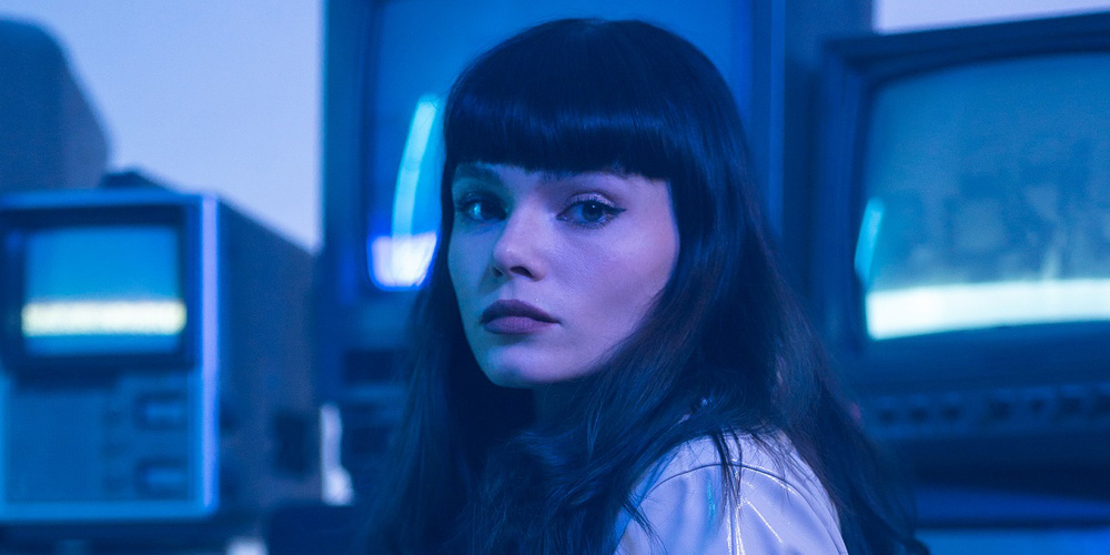 Get to Know 'Baby Blue' Singer Winona Oak With These 10 Fun Facts! (Exclusive) | 10 Fun Facts, Exclusive, First Listen, Music, Video, Winona Oak - Vimarsana News
